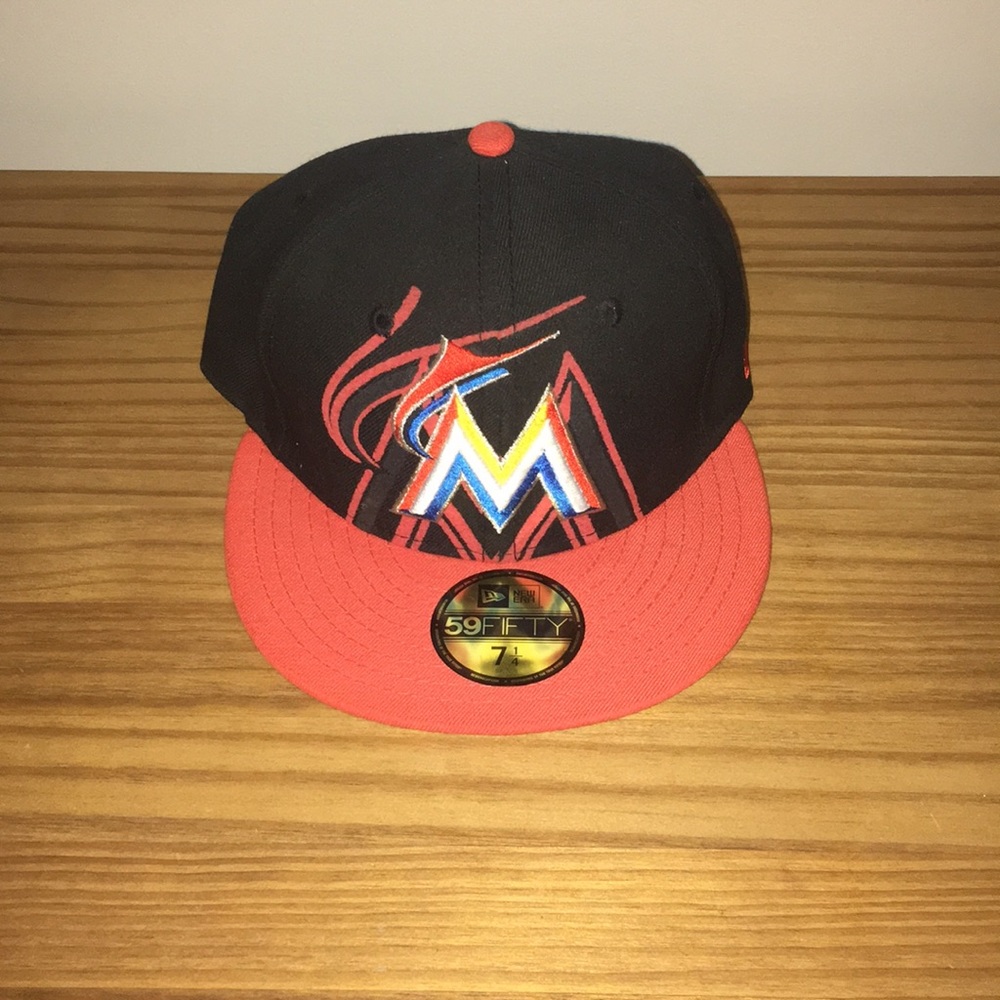 Miami Marlins Fitted Hat